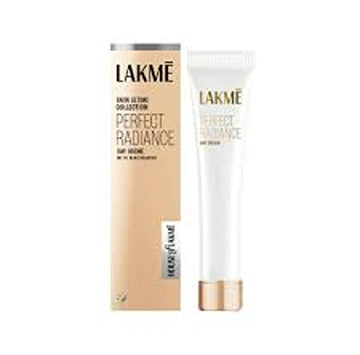LAKME PERFECT RADIANCE DAY CREME 15GM